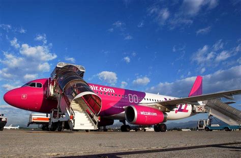 plecari otopeni wizz air.